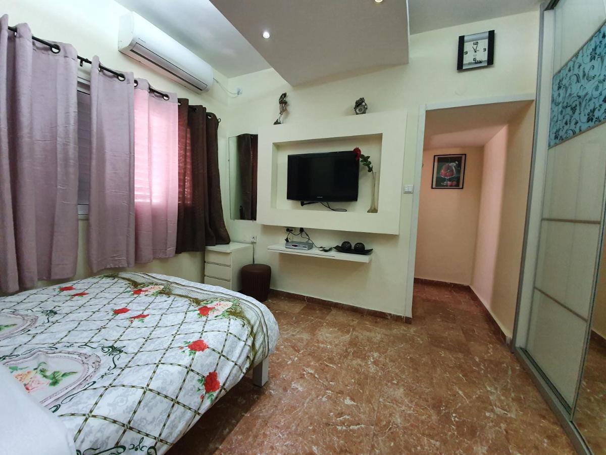 Ezore Yam Apartmens - Elmali'Akh St. 4 Bat Yam Extérieur photo