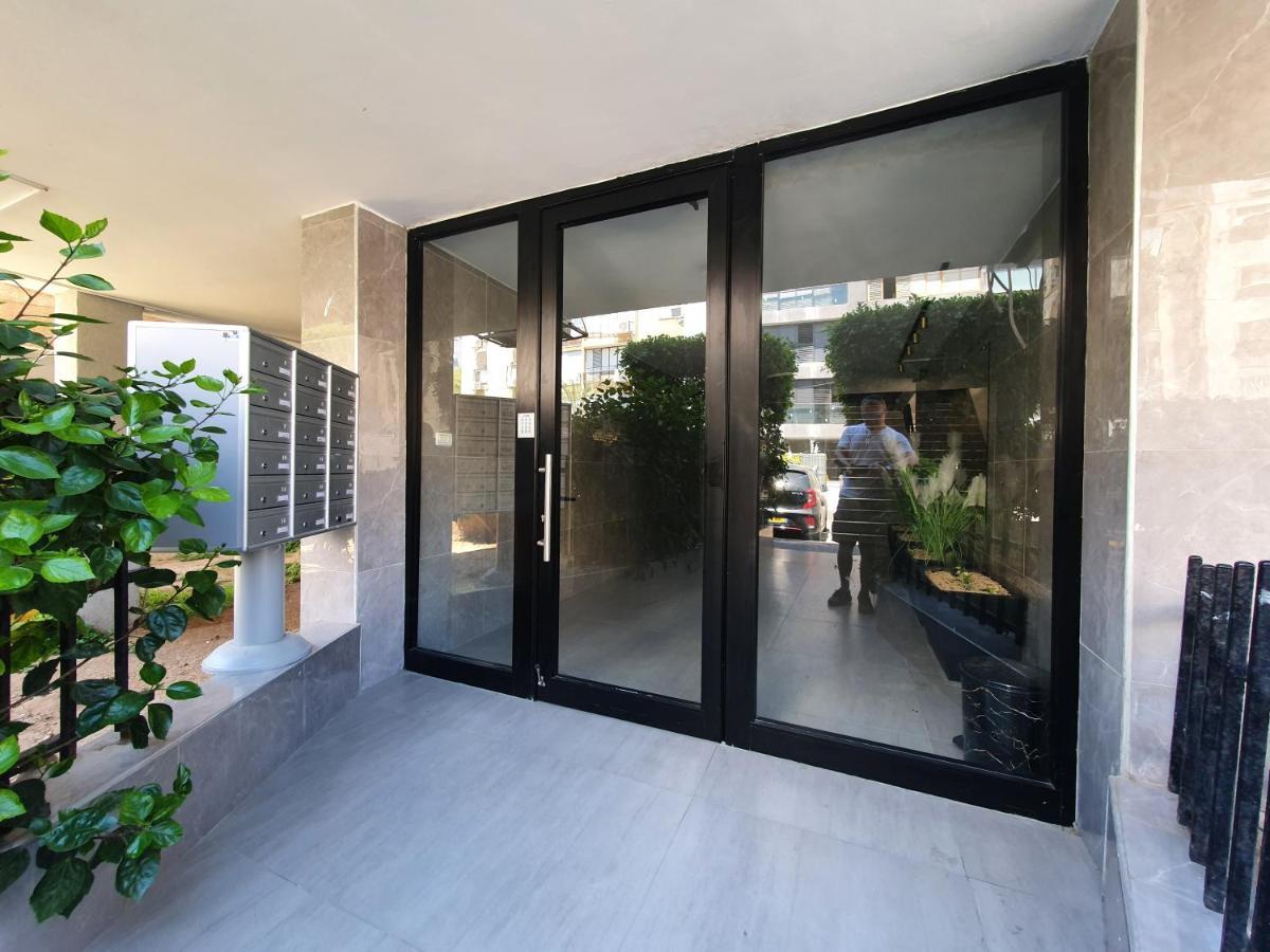 Ezore Yam Apartmens - Elmali'Akh St. 4 Bat Yam Extérieur photo